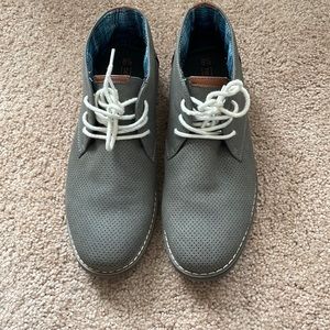 Mens Gray lace up shoes
